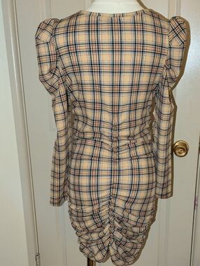 Plaid Ruched Long-Sleeve Dress in Beige and Black